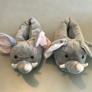 Elephant slippers, size 8-9